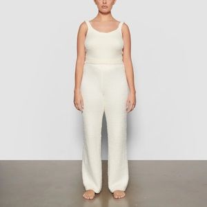 SKIMS Cozy set S/M in bone